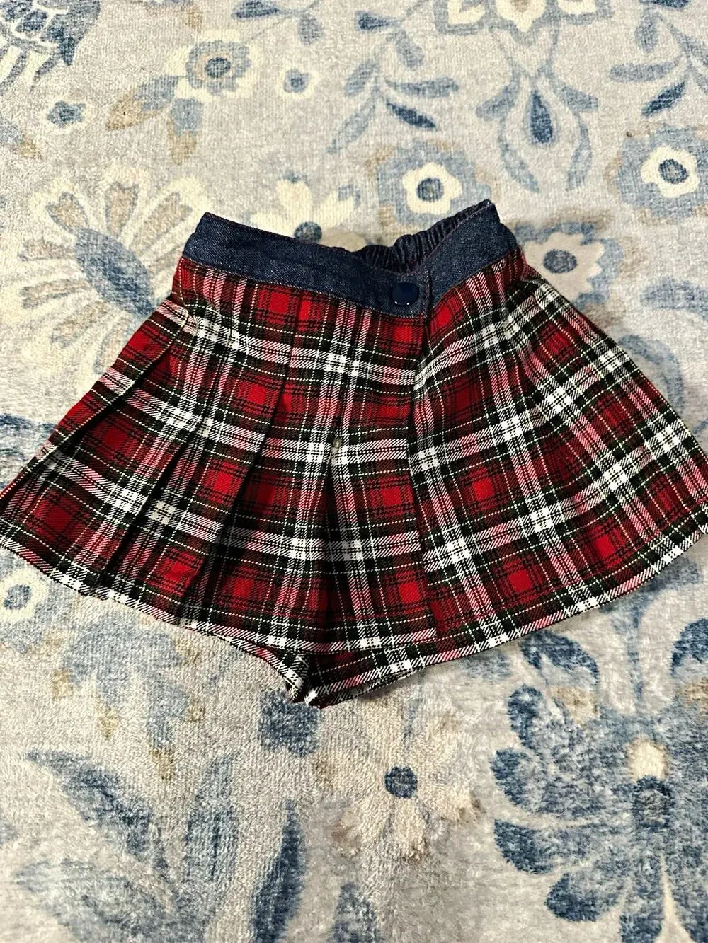 The Children's Place Girls 6-9M Red Blue Plaid Pleated Denim Pull-On Skort